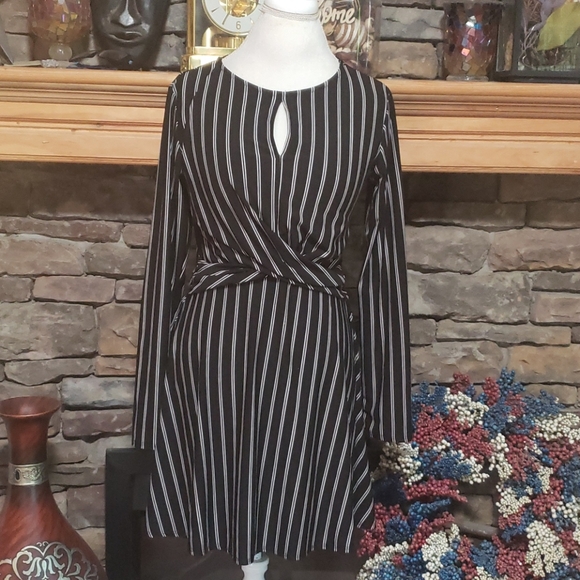 Lily Rose Dresses & Skirts - SALE⚡️LILY ROSE DRESS SZ L